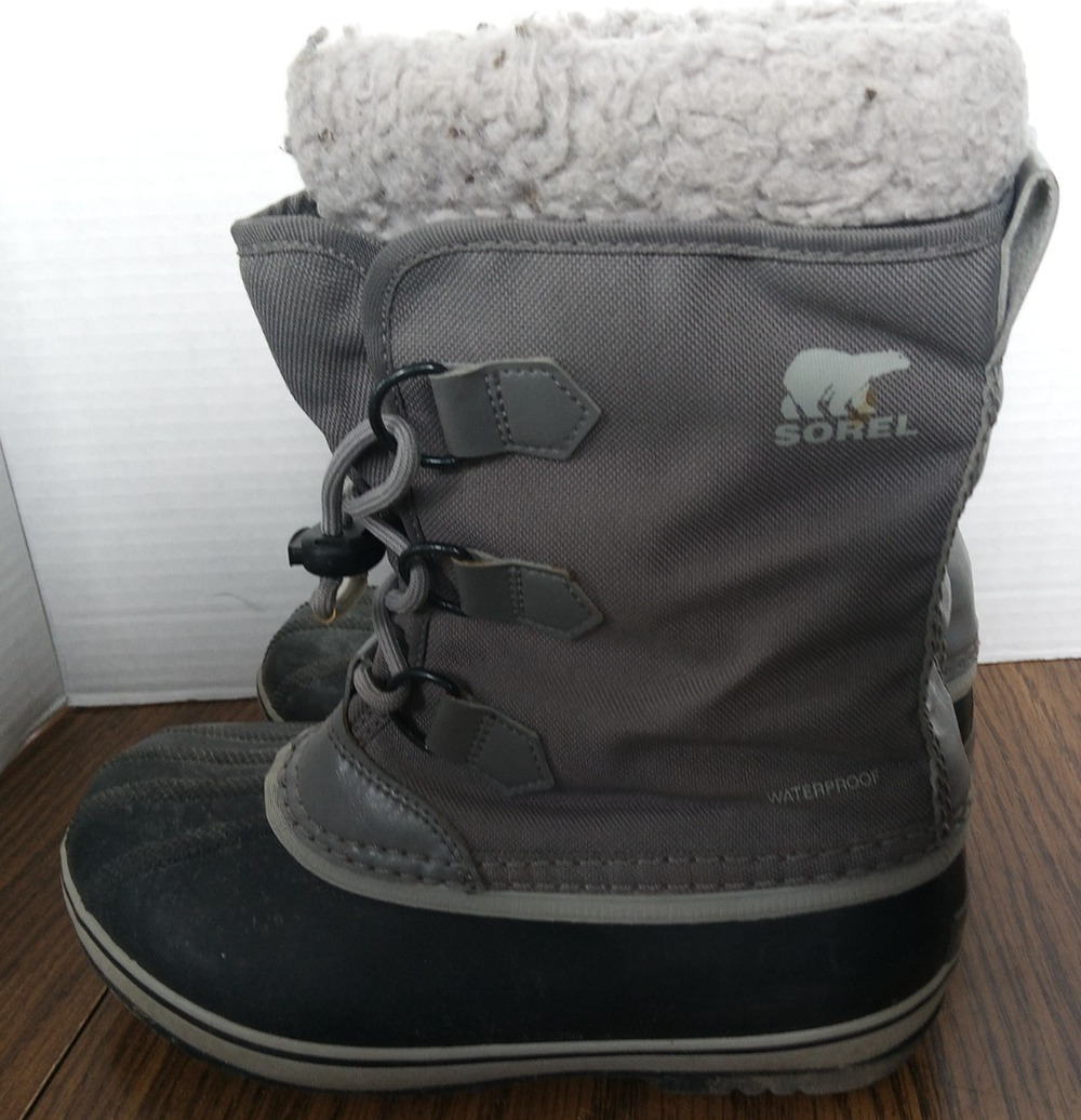Sorel Kids Size 3 Gray And Black Boots